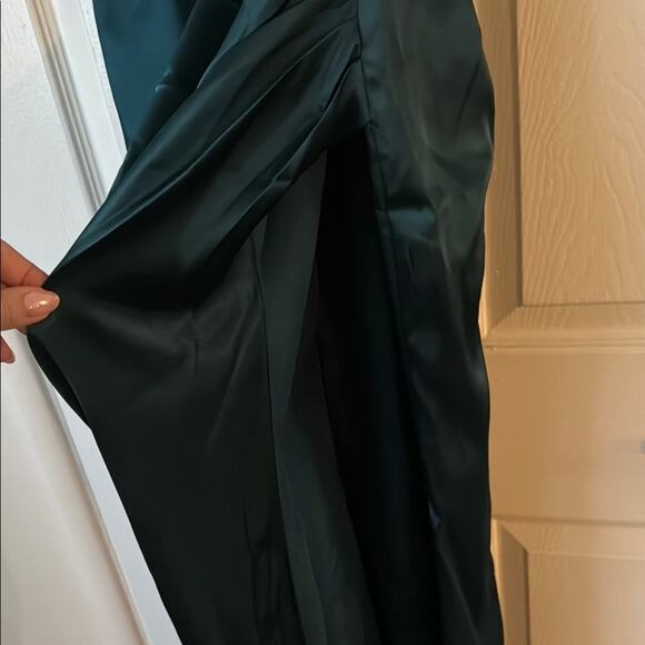 David's Bridal Galina Signature Strapless Charmeuse Dress Gem Green size 2 NWT - Picture 7 of 12